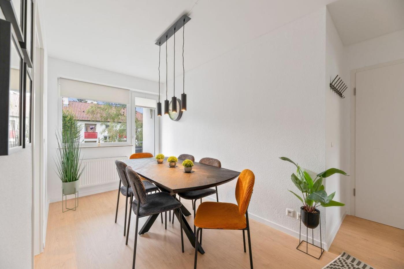 Appartement Westside Flat - 5Min To Downtown à Ludwigsbourg Extérieur photo